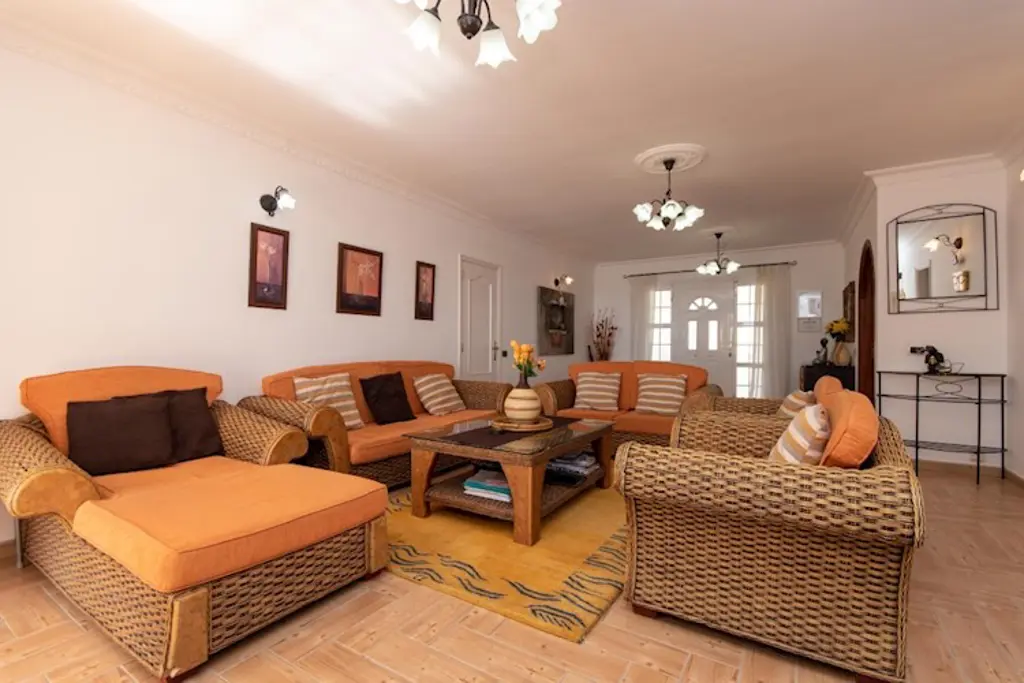 Image of 5 bed villa for sale in Oroteanda Baja