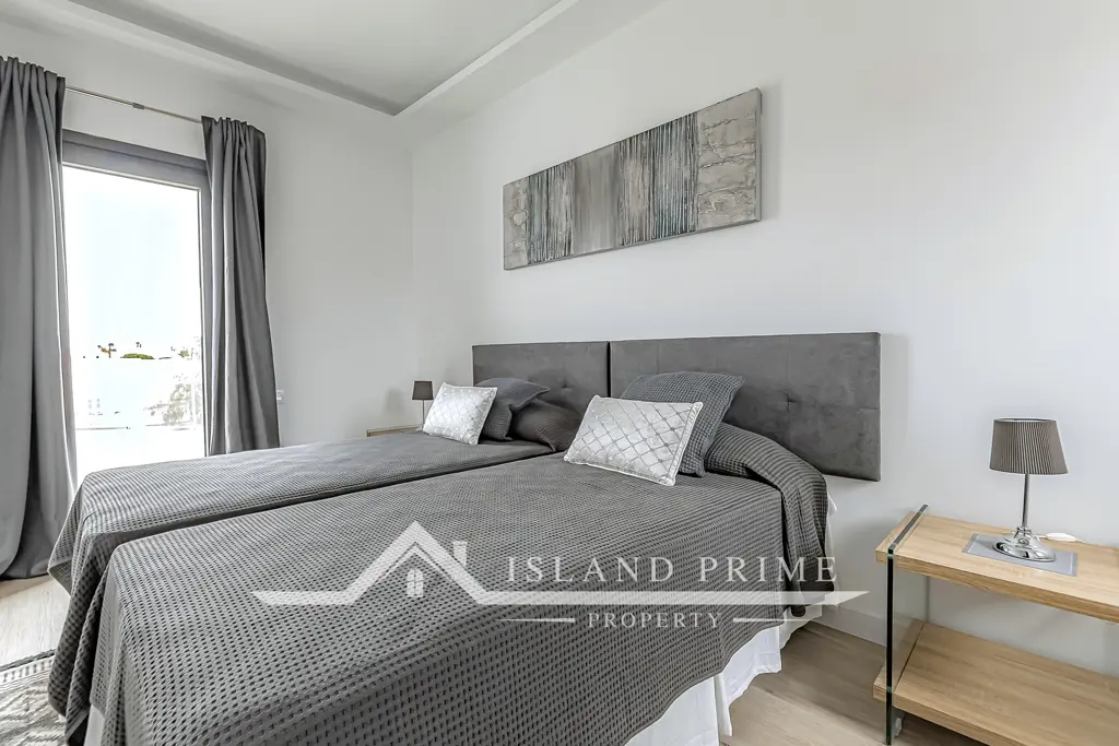 Image of 2 bed townhouse for sale in Golf del Sur, Ocean Boulevard