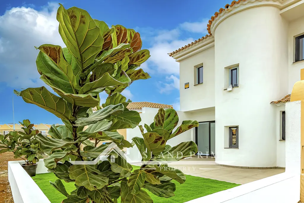 Image of 2 bed townhouse for sale in Golf del Sur, Ocean Boulevard