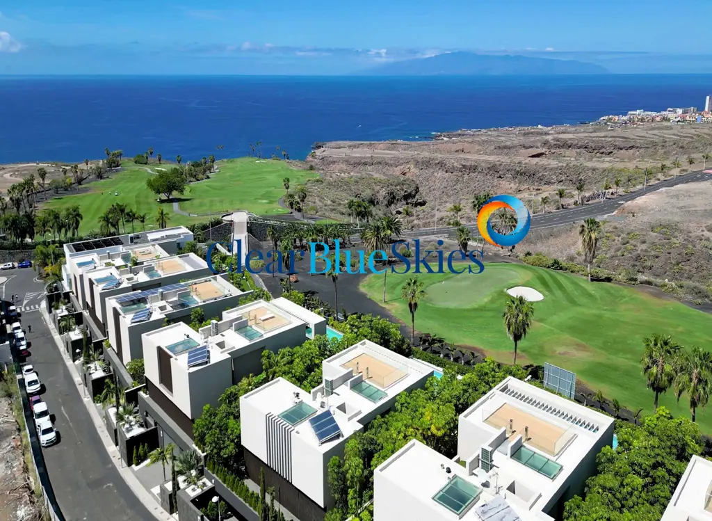 Image of 4 bed villa for sale in Adeje Golf