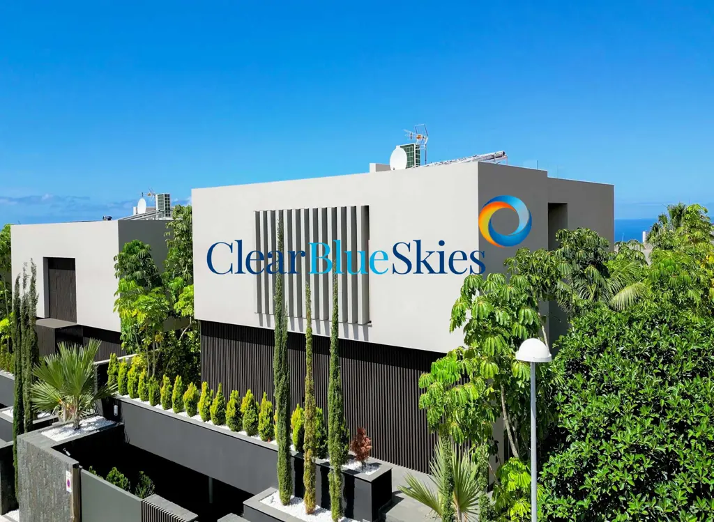 Image of 4 bed villa for sale in Adeje Golf