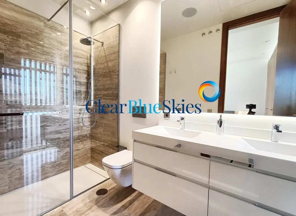 Image of 4 bed villa for sale in Adeje Golf