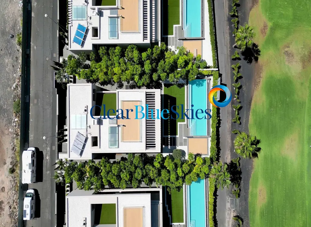 Image of 4 bed villa for sale in Adeje Golf