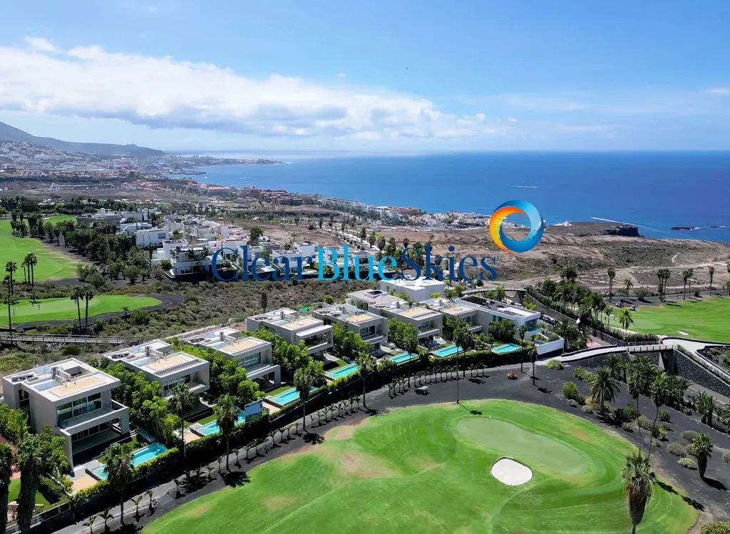 Image of 4 bed villa for sale in Adeje Golf