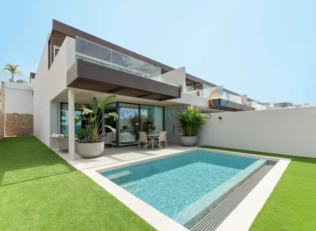 Image of 2 bed penthouse for sale in Callao Salvaje, Iconic