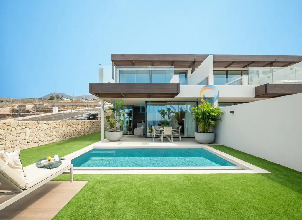 Image of 2 bed apartment for sale in Callao Salvaje, Iconic