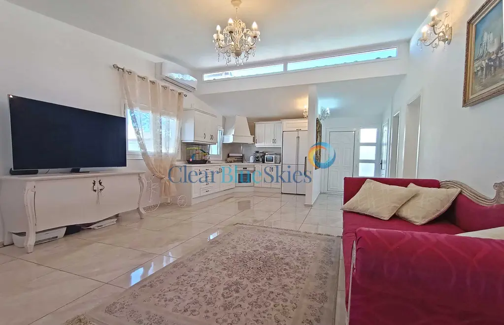 Image of 4 bed house for sale in Chayofa