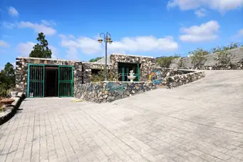 4 bed rustic house for sale in Aldea Blanca