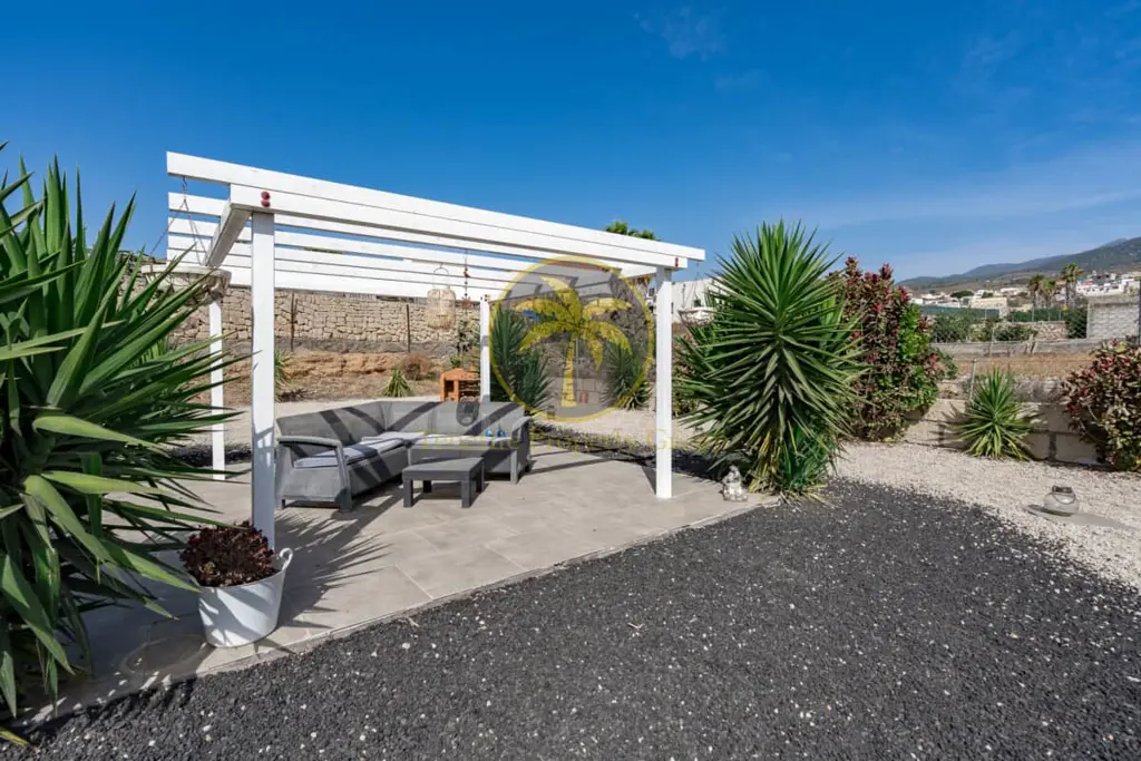 Image of 7 bed house for sale in Charco del Pino