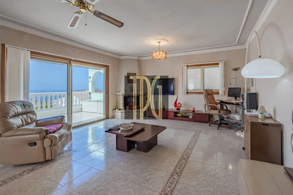 Image of 4 bed house for sale in Chayofa