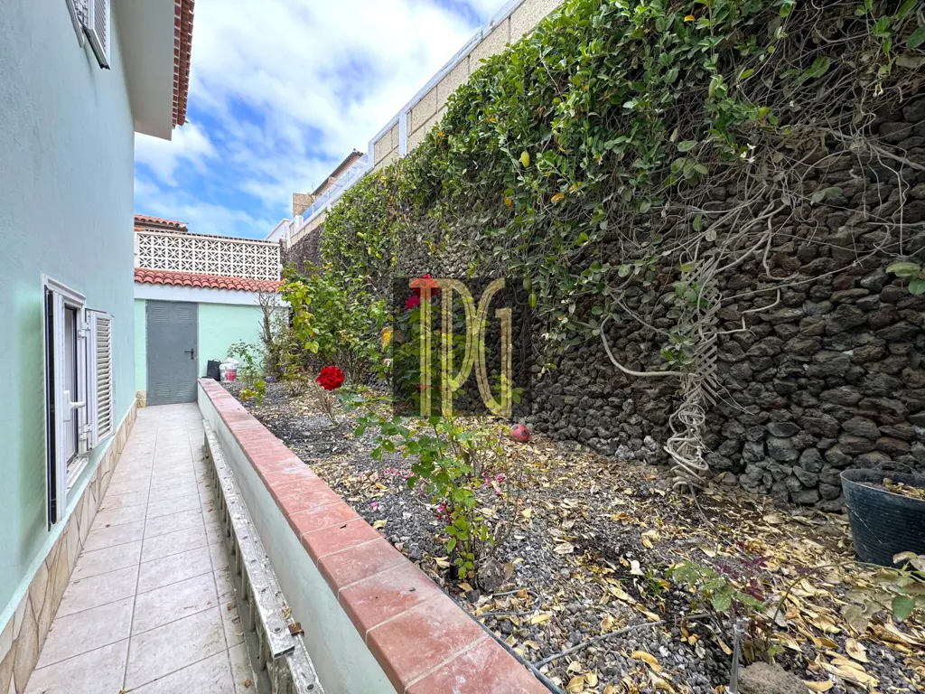 Image of 4 bed house for sale in Chayofa
