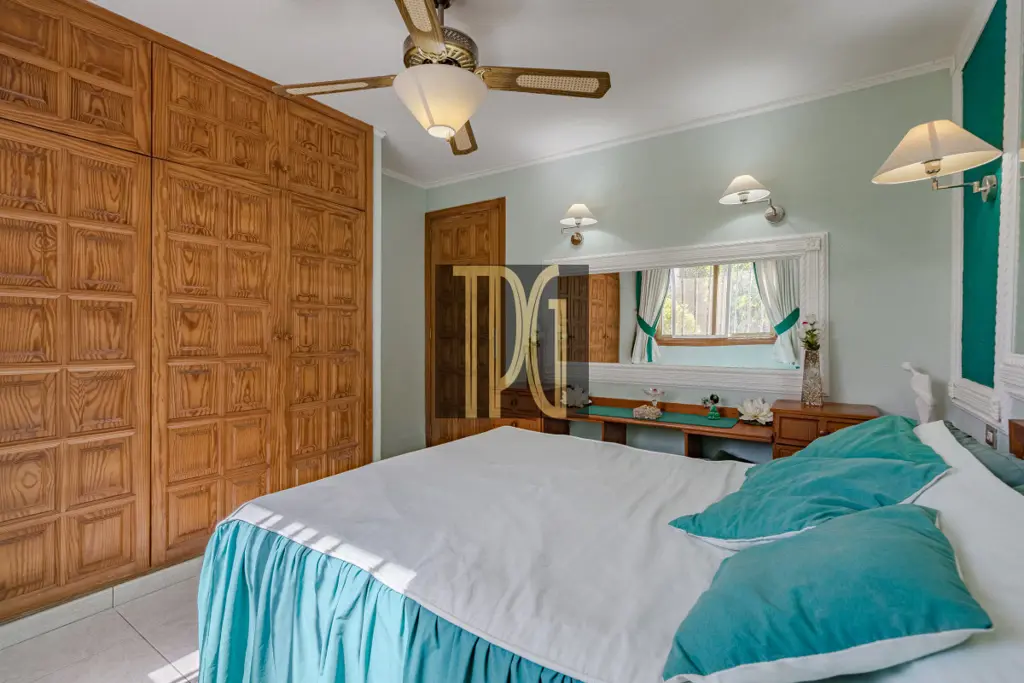 Image of 4 bed house for sale in Chayofa