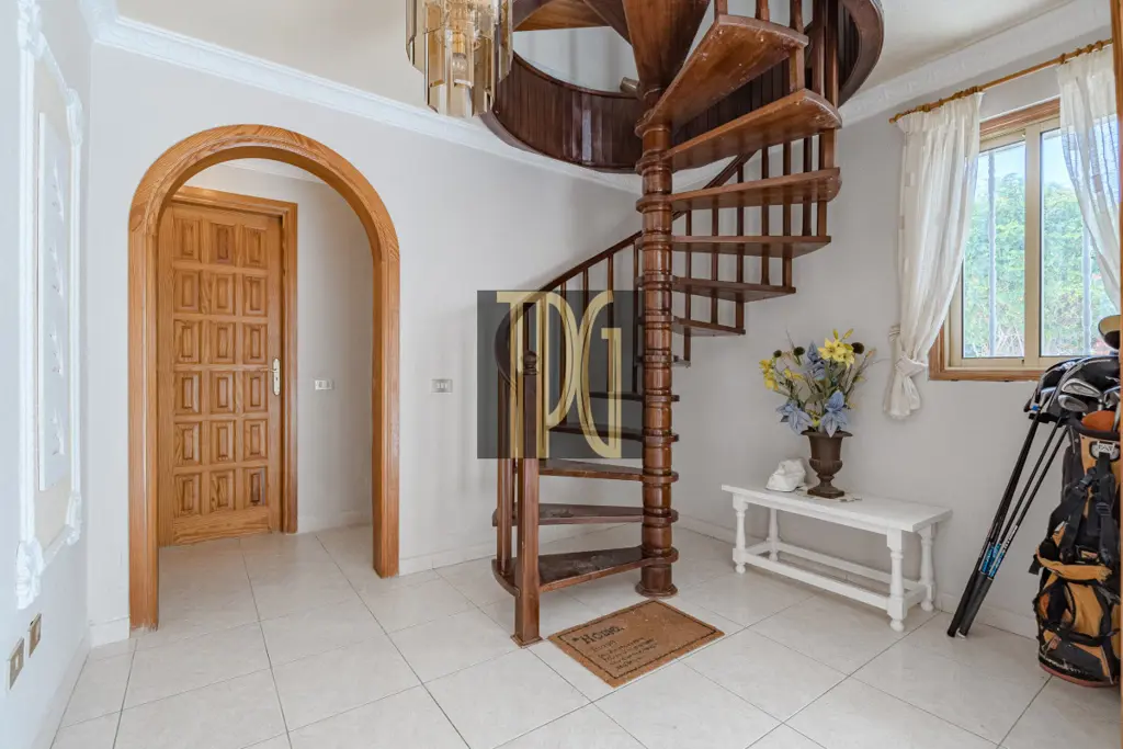 Image of 4 bed house for sale in Chayofa