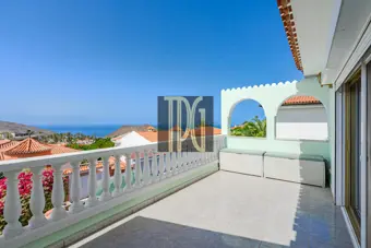 4 bed house for sale in Chayofa