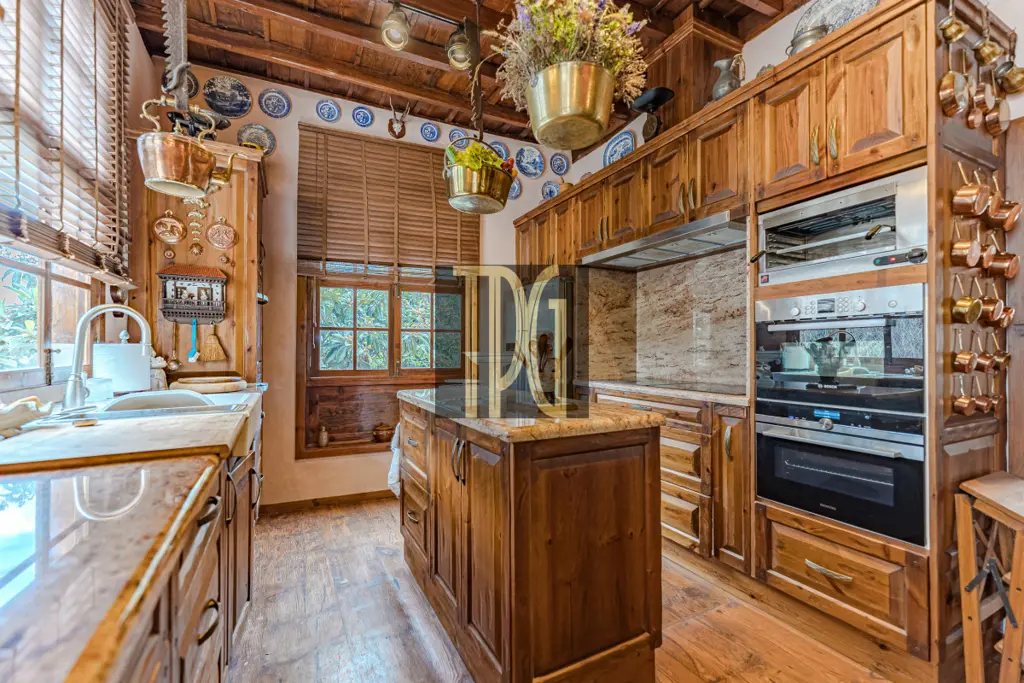 Image of 6 bed house for sale in Icod de los Vinos