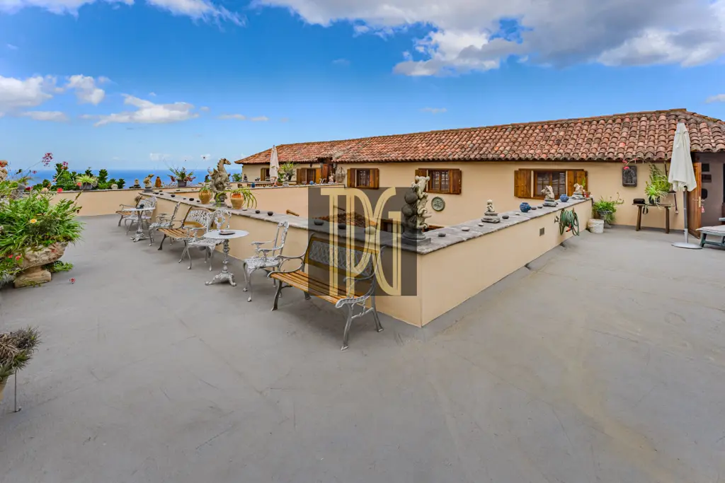 Image of 6 bed house for sale in Icod de los Vinos