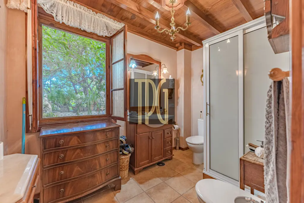 Image of 6 bed house for sale in Icod de los Vinos