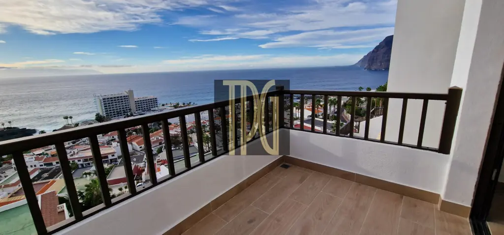 Image of 2 bed apartment for sale in Los Gigantes