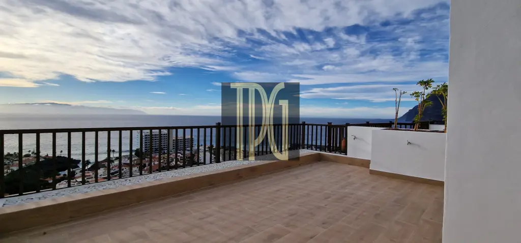 Image of 2 bed apartment for sale in Los Gigantes