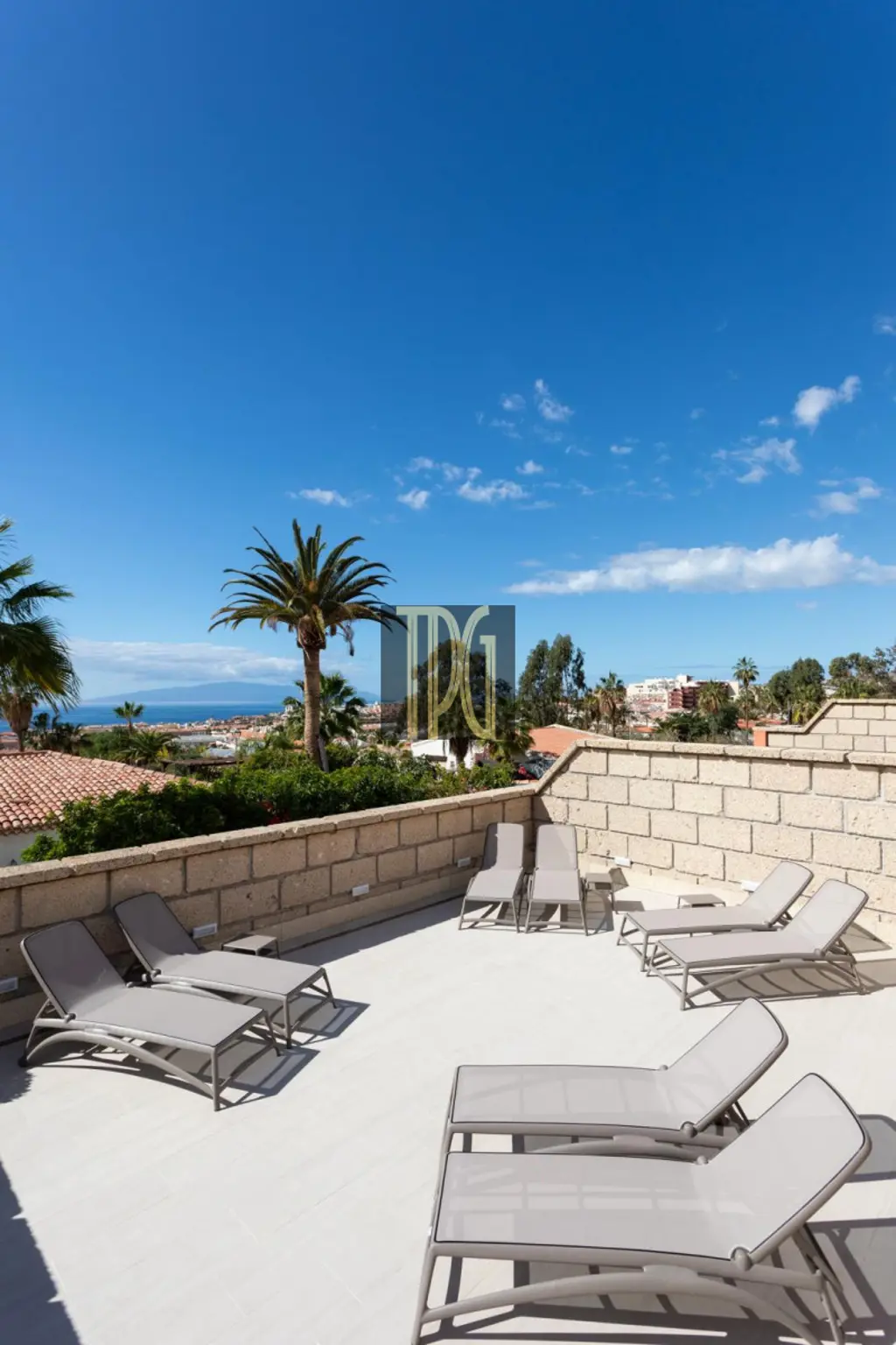 Image of 4 bed villa for sale in El Madroñal