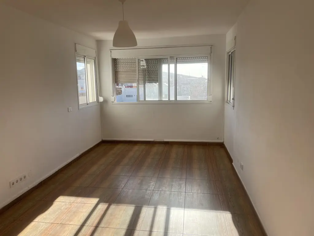 Image of 3 bed penthouse for sale in Parque de La Reina, Teneguia II