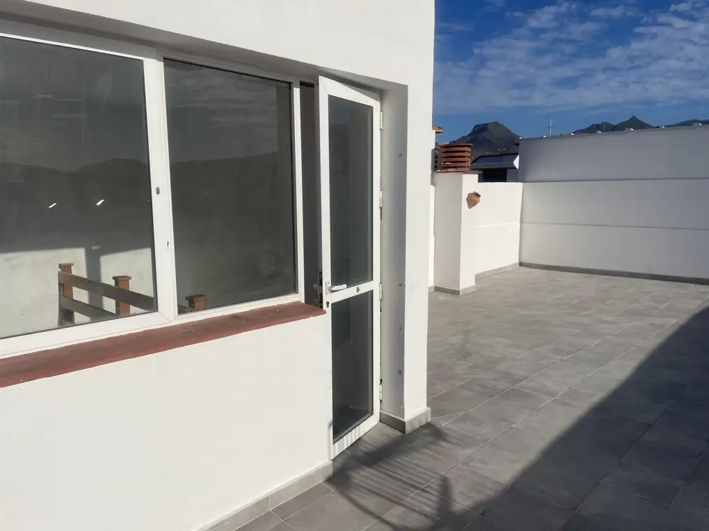 Image of 3 bed penthouse for sale in Parque de La Reina, Teneguia II