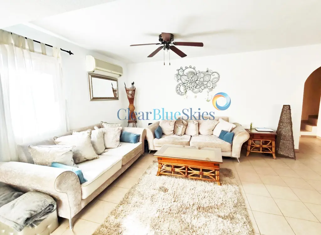 Image of 4 bed house for sale in El Madroñal, Flamboyan