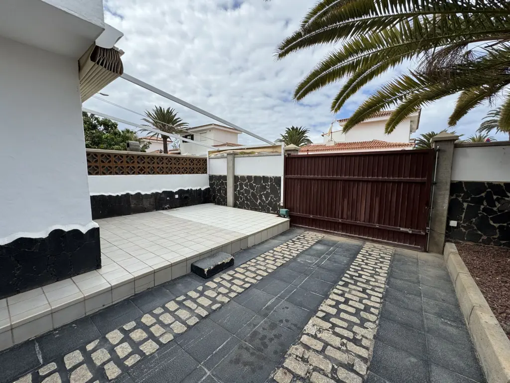 Image of 1 bed apartment for sale in Costa del Silencio, La Baraca