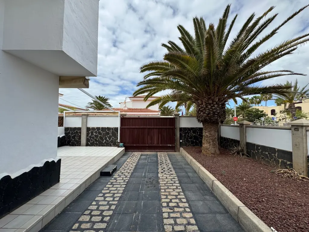 Image of 1 bed apartment for sale in Costa del Silencio, La Baraca