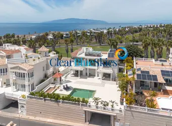 5 bed villa for sale in Adeje Golf, Villa de Luz