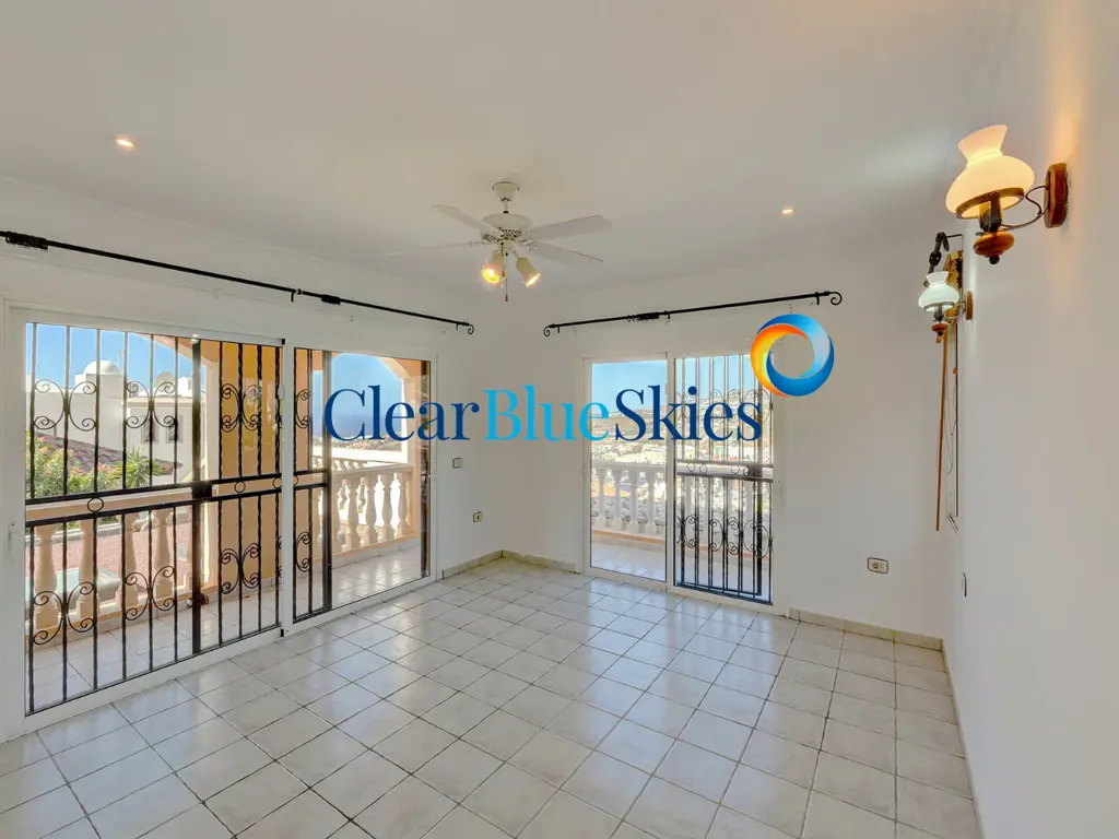 Image of 4 bed villa for sale in Torviscas Alto