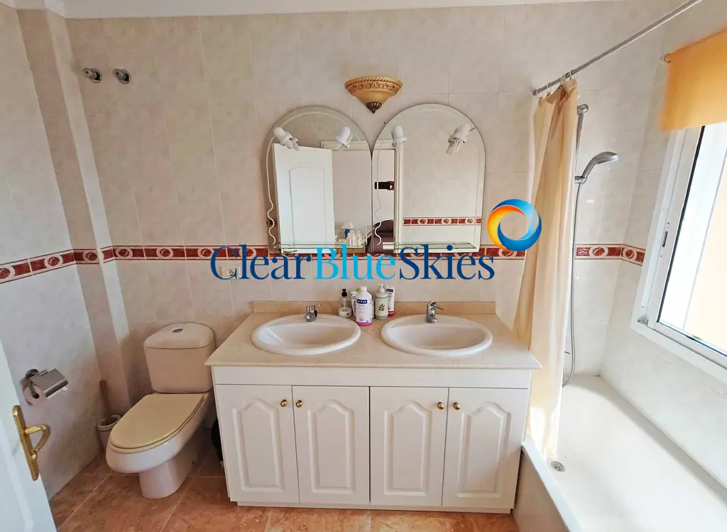 Image of 3 bed townhouse for sale in Torviscas Alto