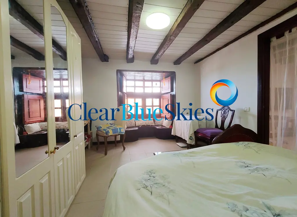 Image of 4 bed rustic house for sale in Granadilla de Abona