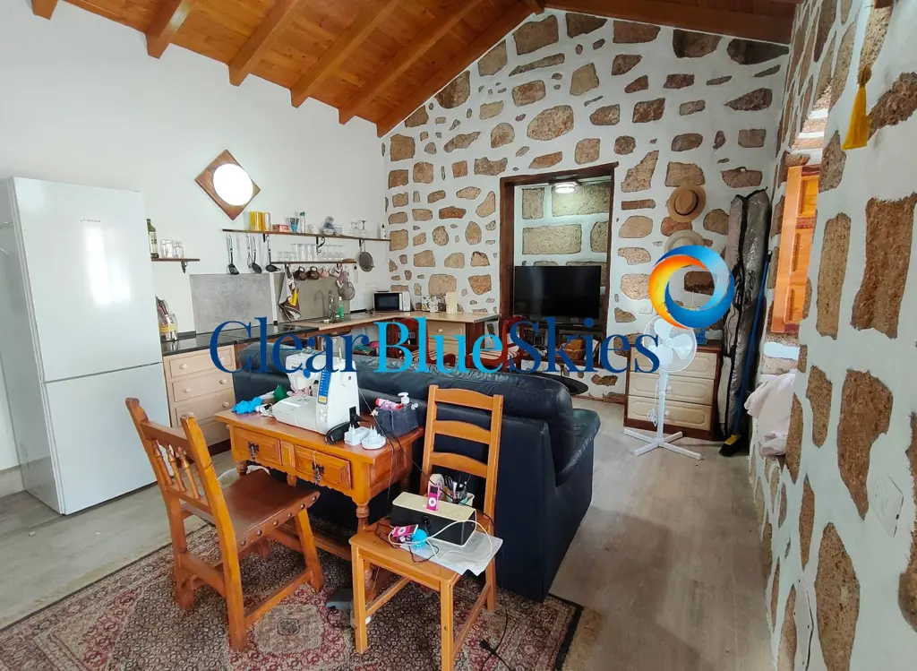 Image of 4 bed rustic house for sale in Granadilla de Abona