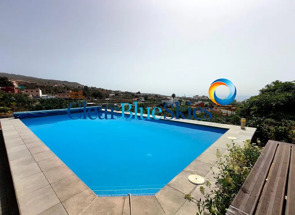 Image of 4 bed rustic house for sale in Granadilla de Abona