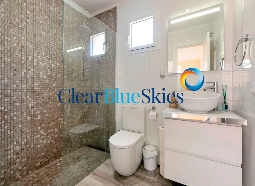 Image of 4 bed villa for sale in Puerto de Santiago