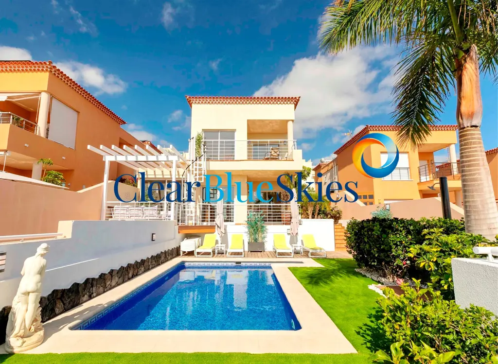 Image of 4 bed villa for sale in Puerto de Santiago