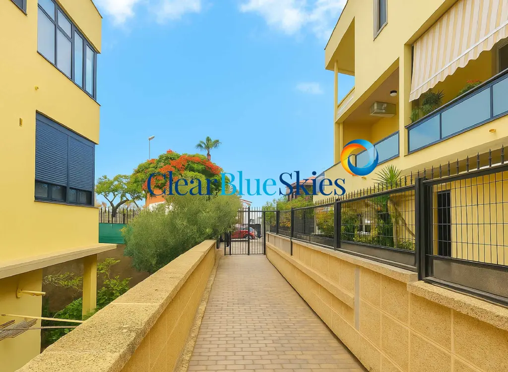 Image of 3 bed duplex for sale in El Galeón, La Goleta