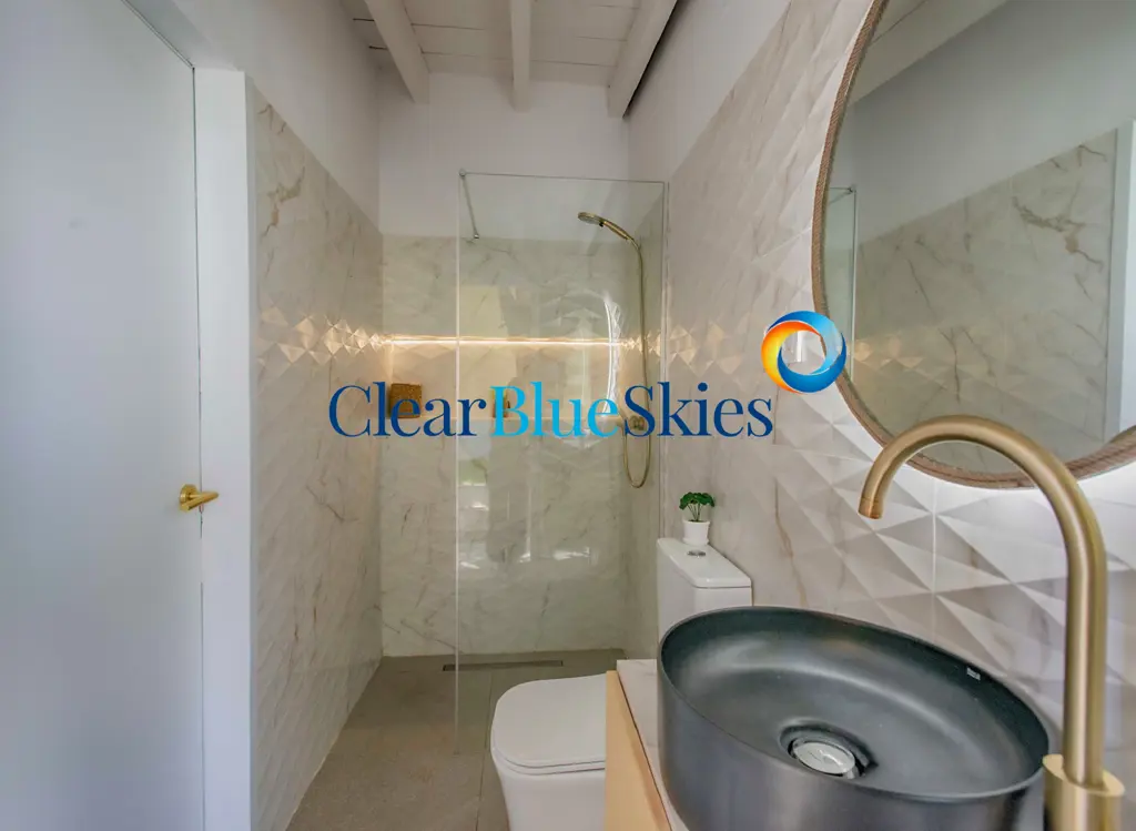 Image of 4 bed house for sale in Los Menores