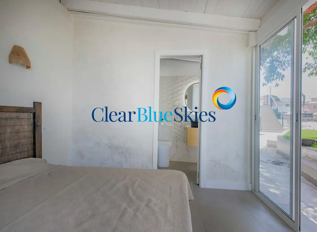 Image of 4 bed house for sale in Los Menores