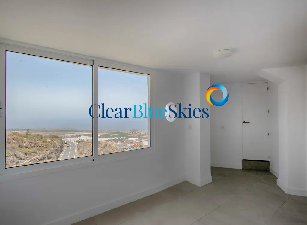 Image of 4 bed house for sale in Los Menores