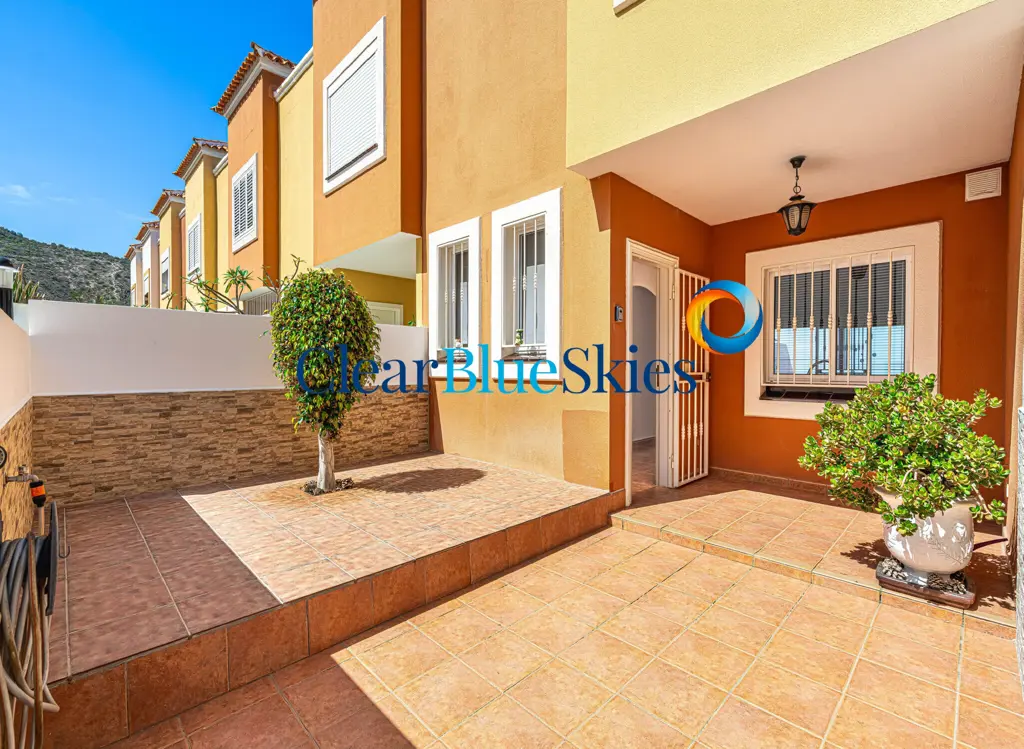 Image of 2 bed townhouse for sale in Torviscas Alto, Roque del Conde