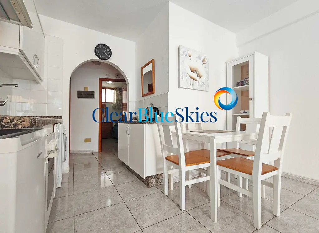 Image of 1 bed apartment for sale in Los Cristianos, Parque Margarita