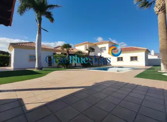 4 bed villa for sale in Golf del Sur, Alamos Park