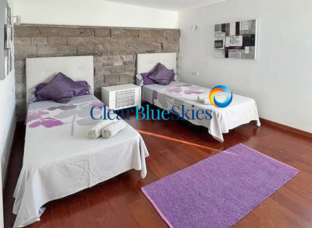 Image of 5 bed house for sale in El Duque, Habitats del Duque