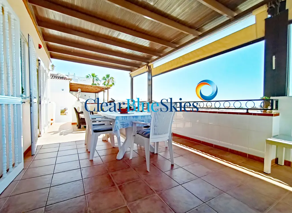 Image of 4 bed villa for sale in Callao Salvaje