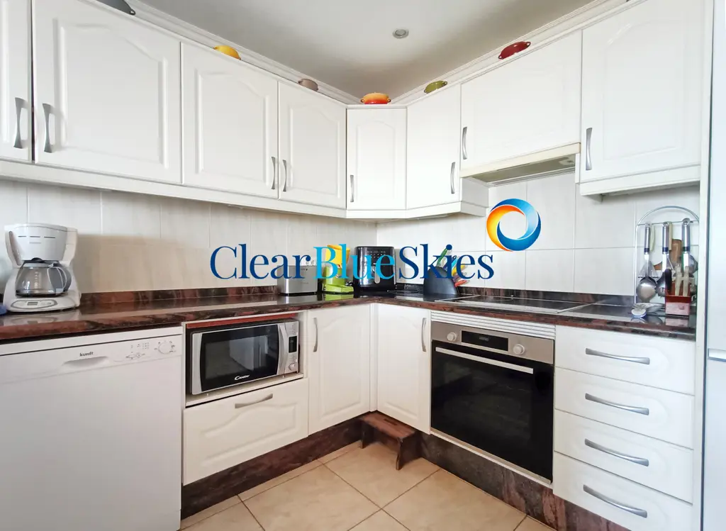 Image of 4 bed villa for sale in Callao Salvaje