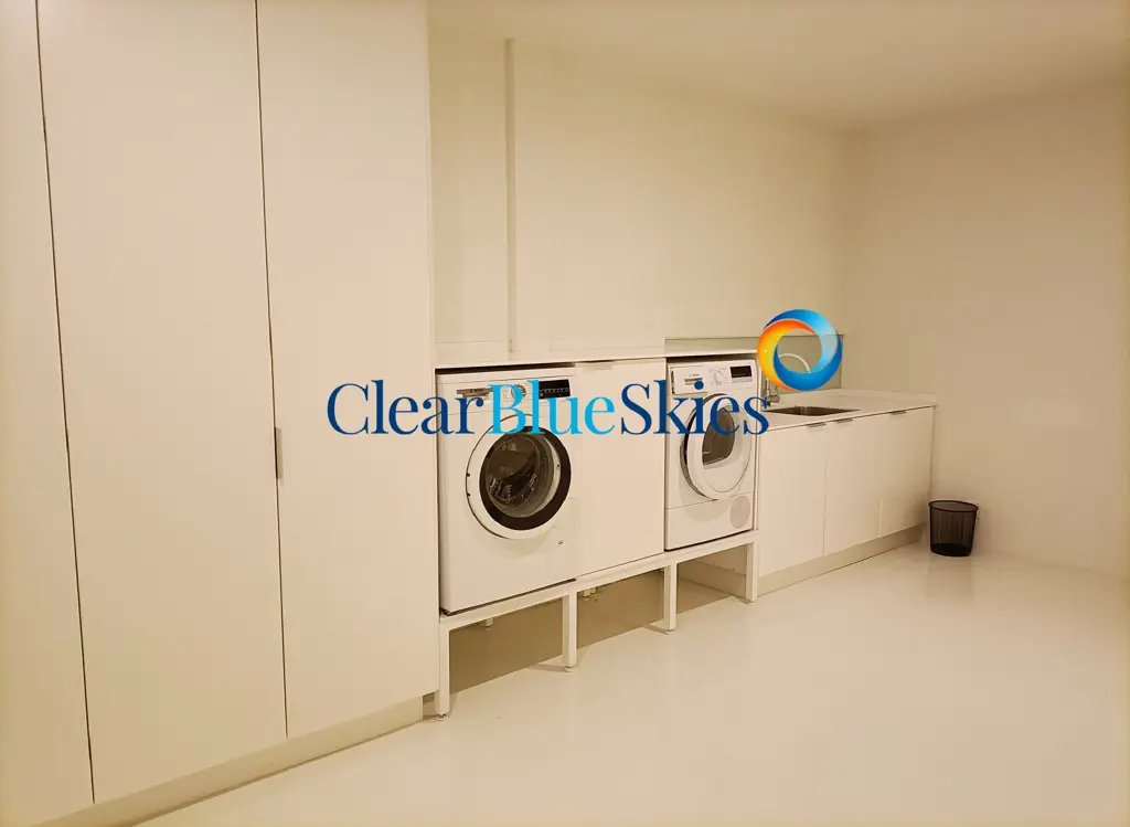 Image of 5 bed villa for sale in Abama Golf