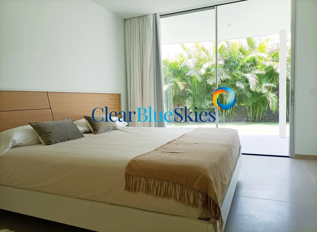 Image of 5 bed villa for sale in Abama Golf