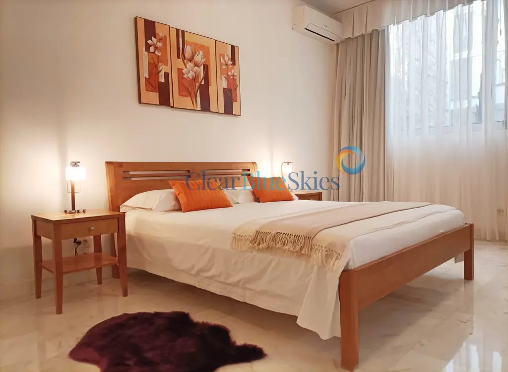 Image of 5 bed villa for sale in El Duque, Habitats del Duque